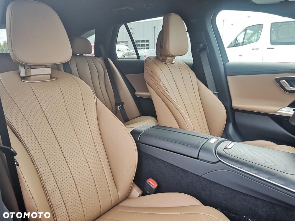 Mercedes-Benz Klasa E 200 d 9G-TRONIC AVANTGARDE NIGHT Edition - 20