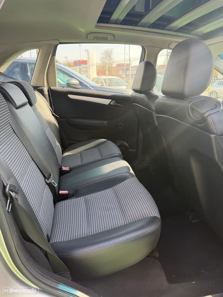 Mercedes-Benz B 150 - 9