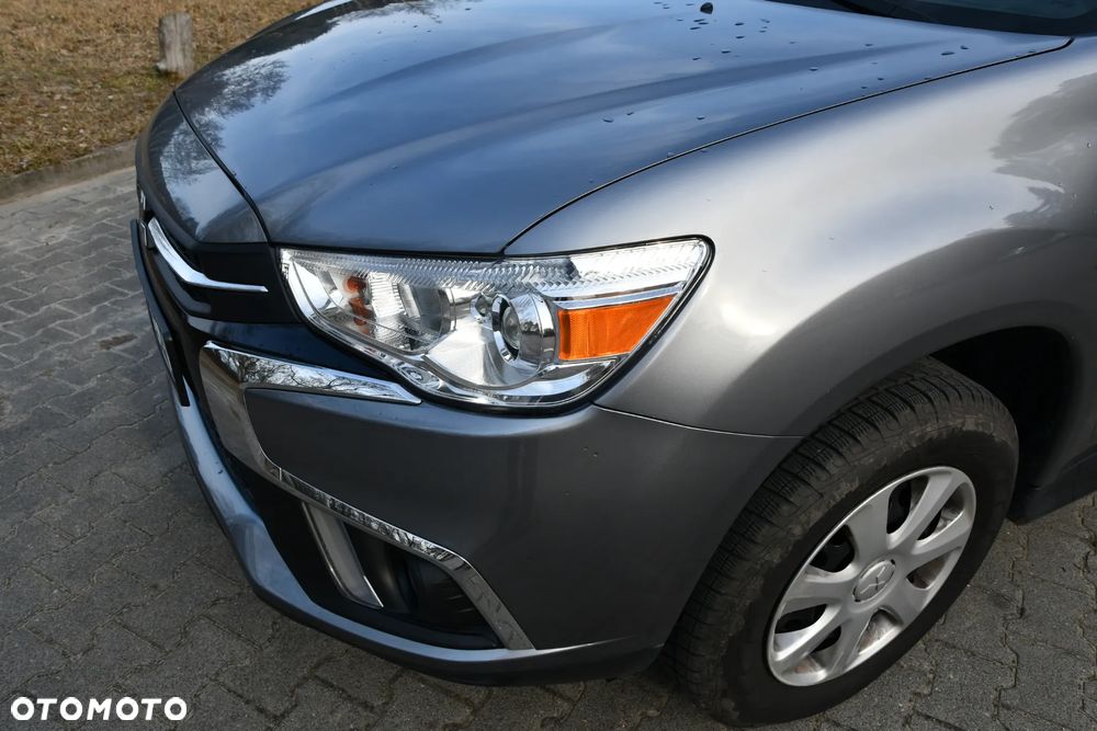 Mitsubishi ASX 1.6 Inform - 14