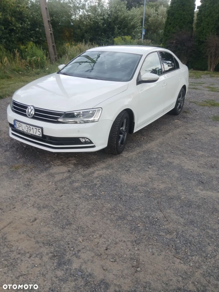 Volkswagen Jetta 1.2 TSI Comfortline - 2