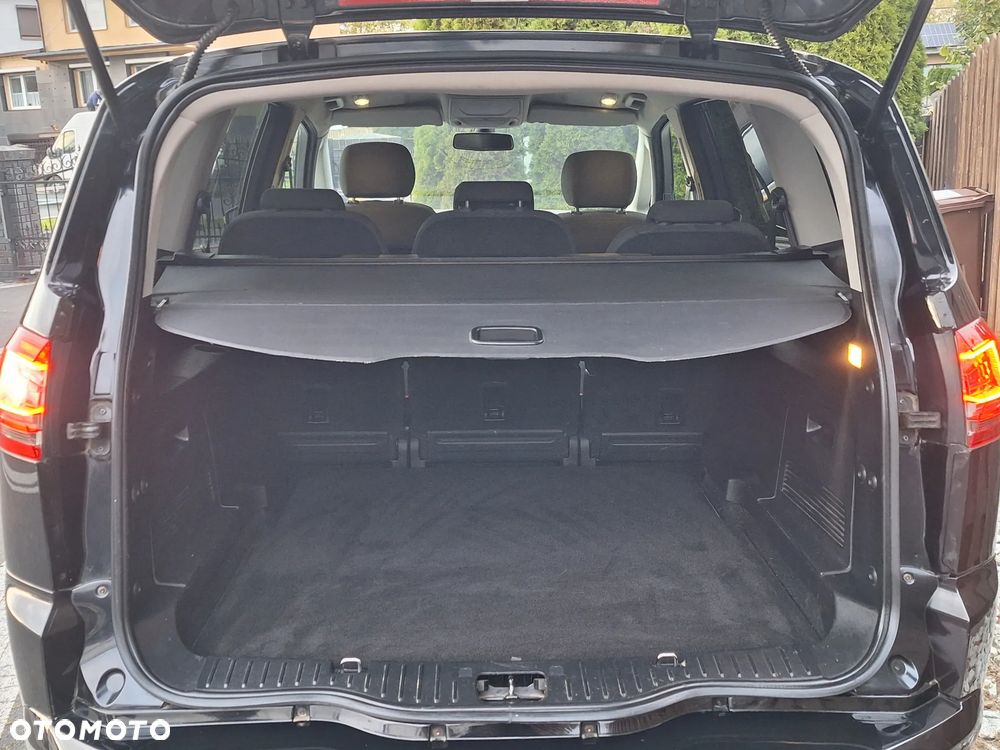 Ford S-Max - 21