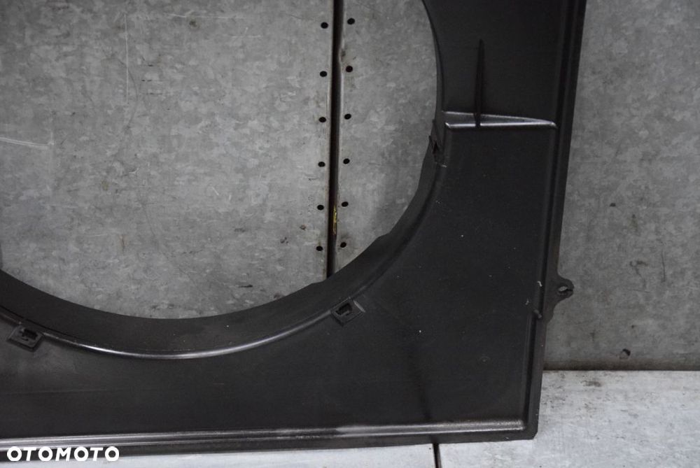 TOYOTA 4 RUNNER OSŁONA WENTYLATORA - 4