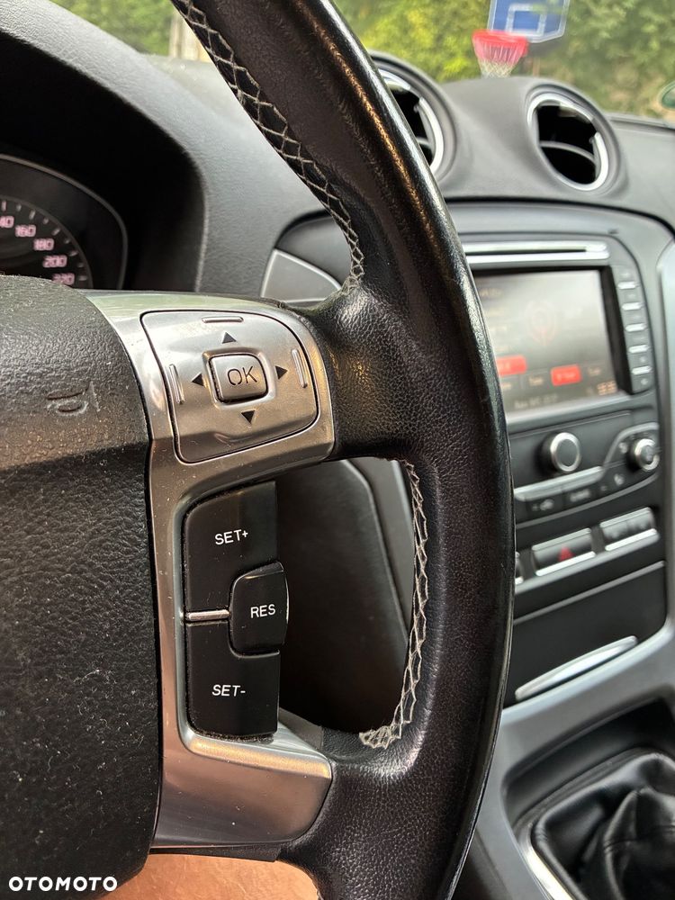 Ford Mondeo - 21