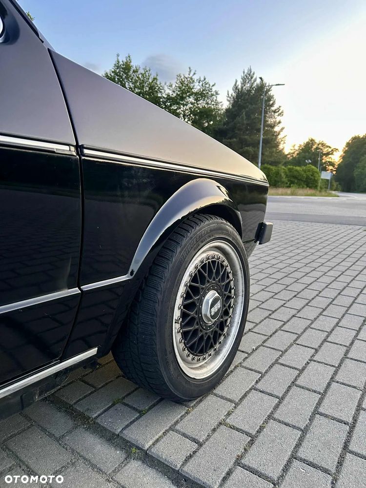 Volkswagen Golf 1.8 GL - 7