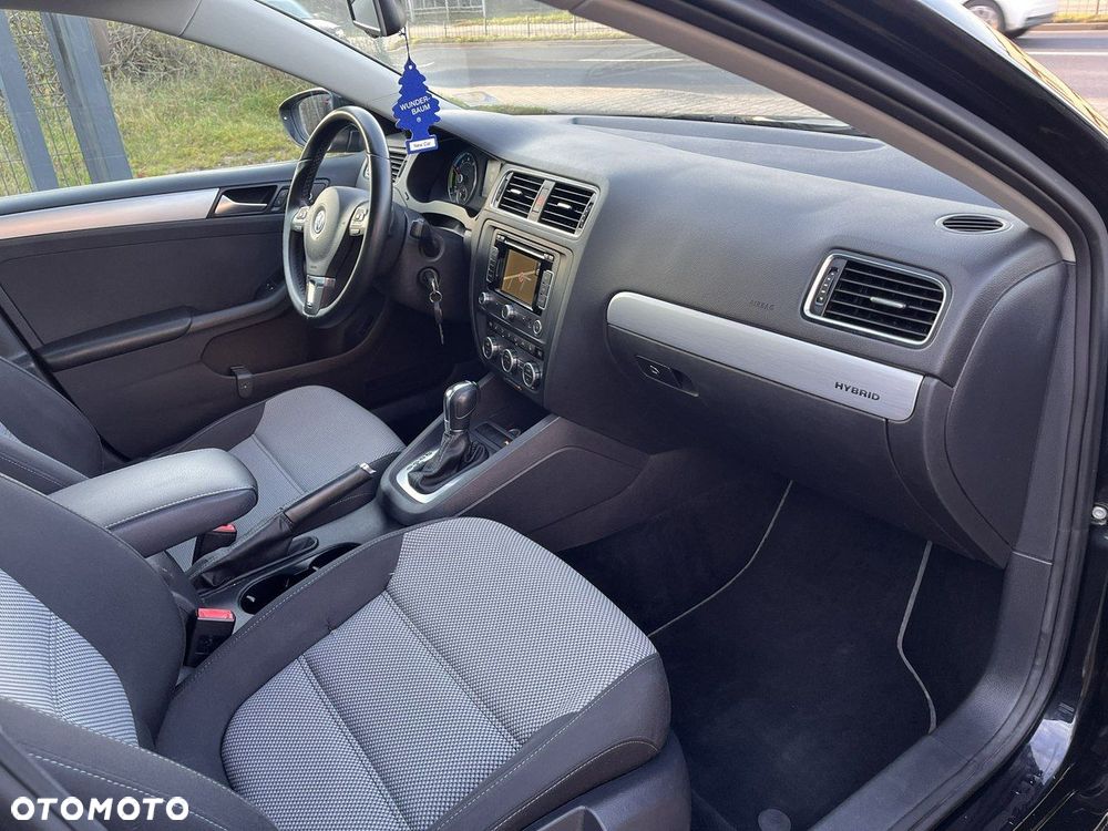 Volkswagen Jetta - 20