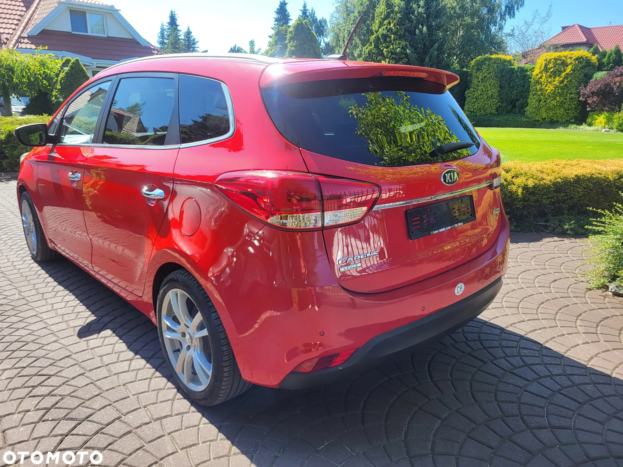 Kia Carens - 3