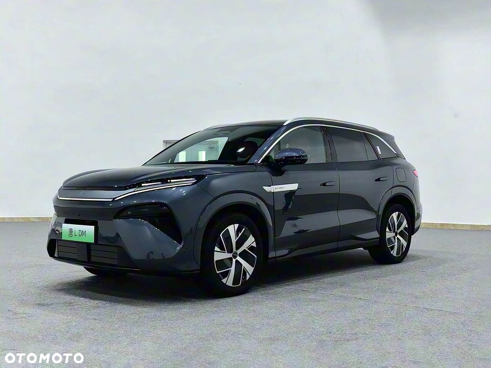 BYD Tang L - 2