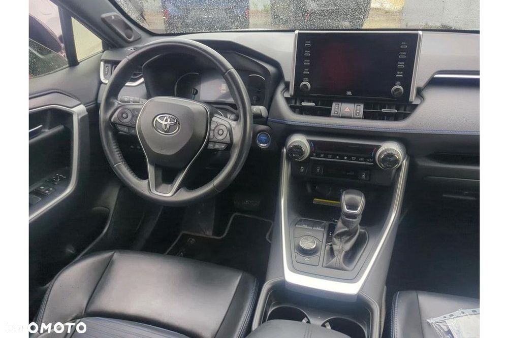 Toyota RAV4 - 9