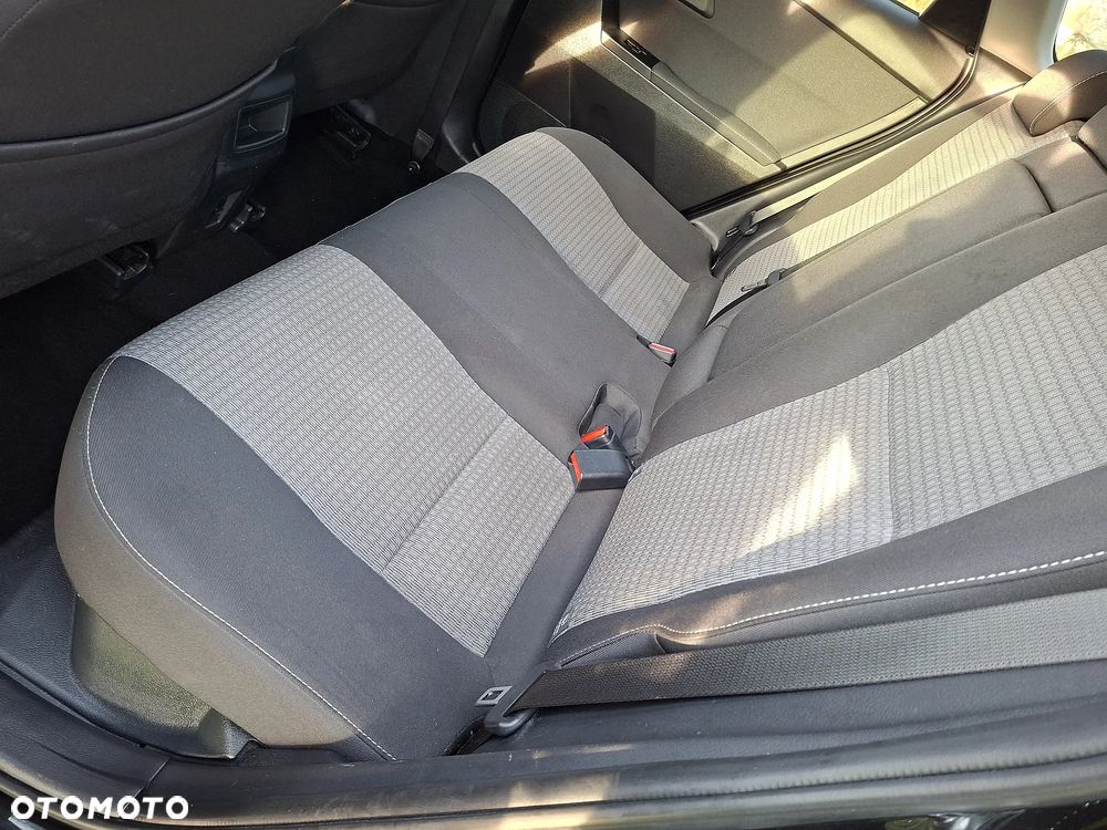 Toyota Auris - 27
