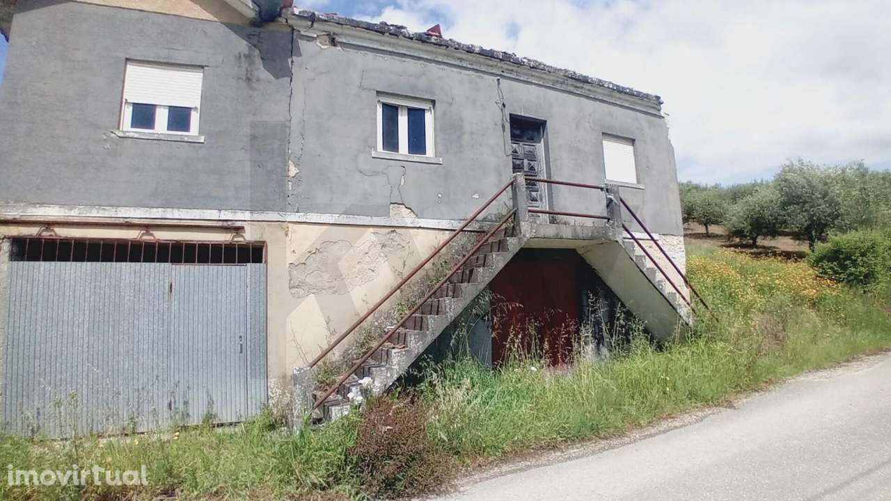 Moradia T3 para Recuperar com 1320m2 de terreno Vale Pedras, Queitide - Grande imagem: 2/42