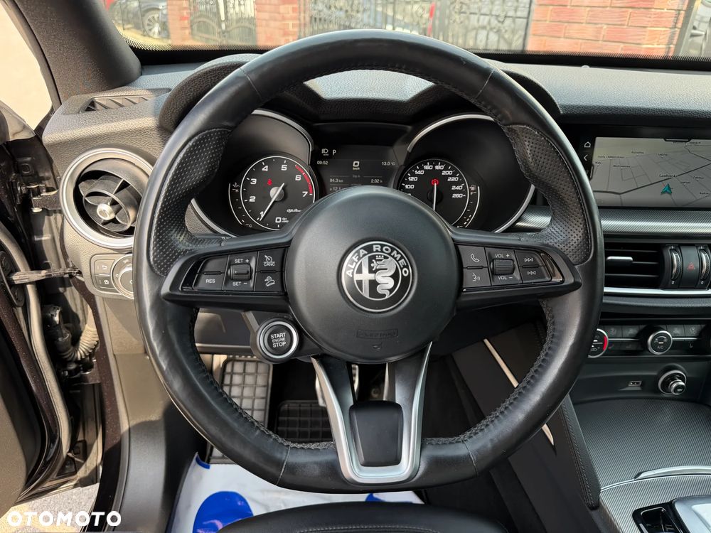Alfa Romeo Stelvio 2.0 Turbo Veloce Q4 - 25