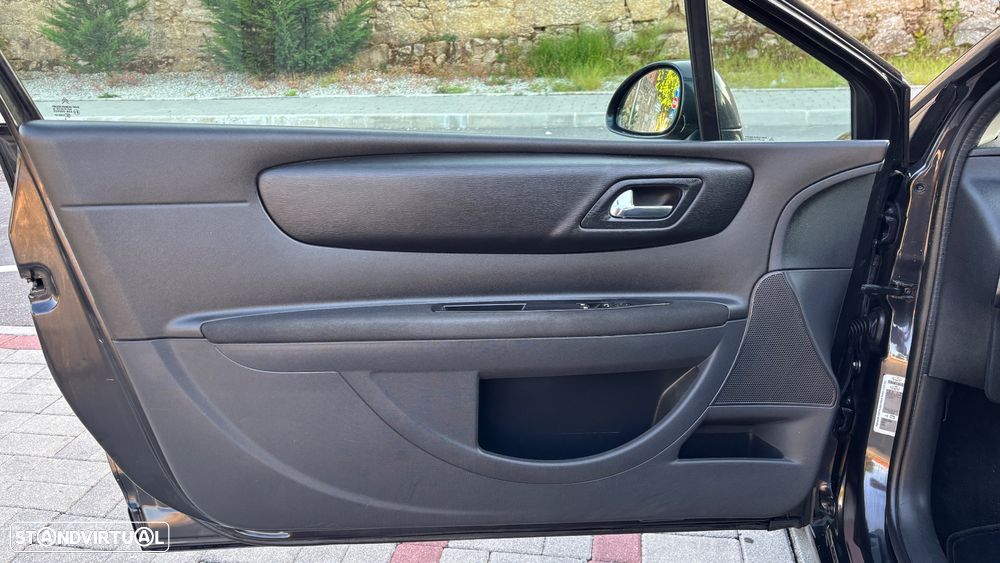 Citroën C4 1.6 HDi 110 VTR Pack CMP6 - 6