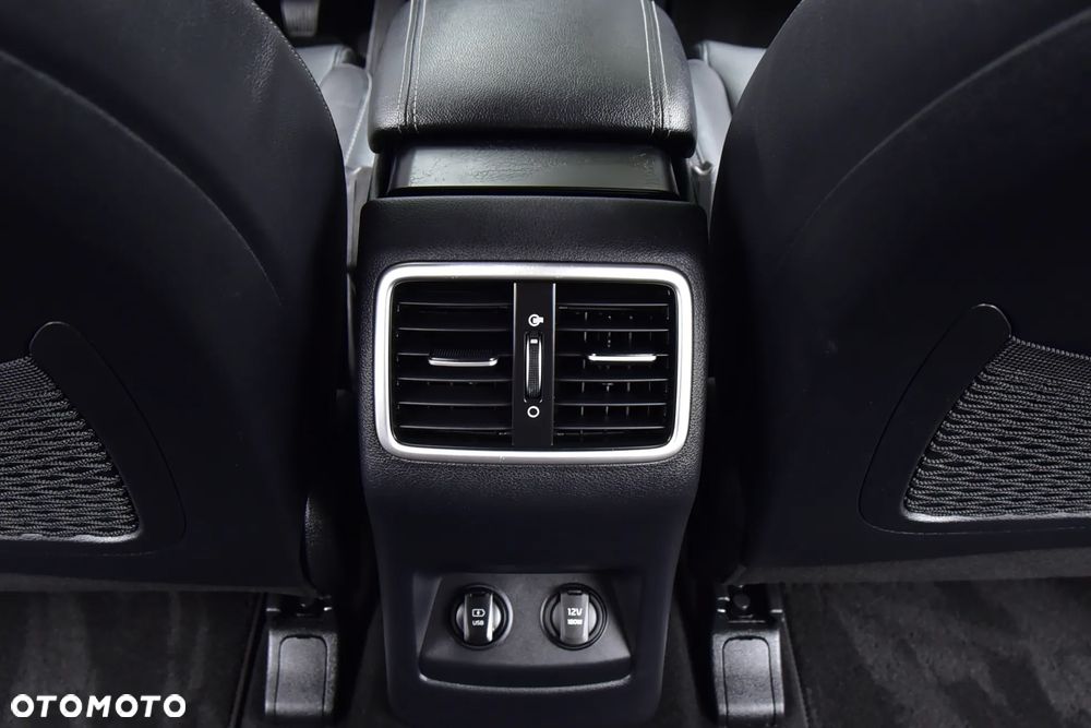 Kia Sportage 1.6 GDI 2WD DREAM-TEAM EDITION - 29