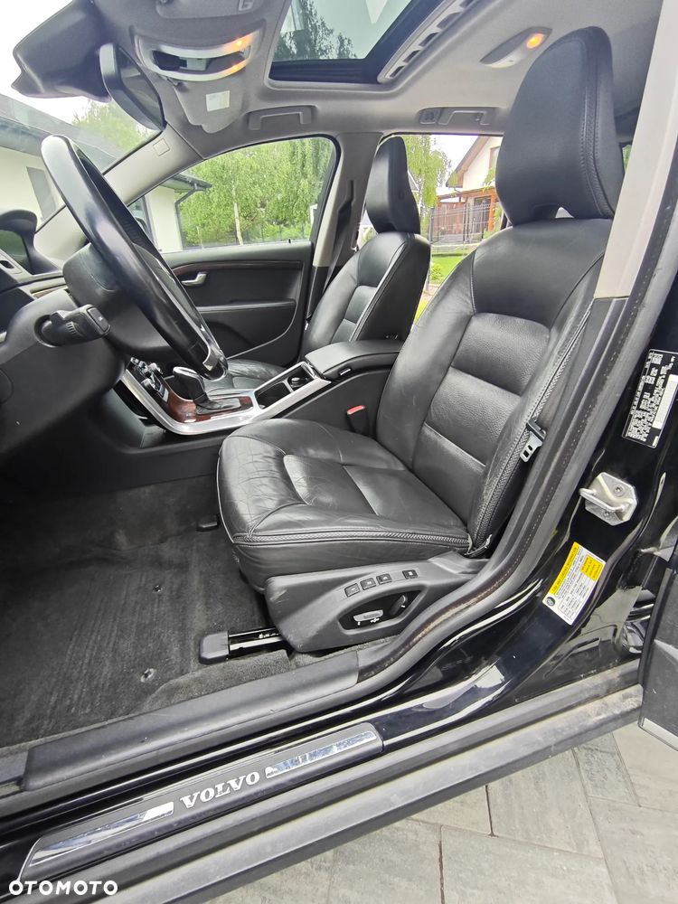 Volvo XC 70 - 10
