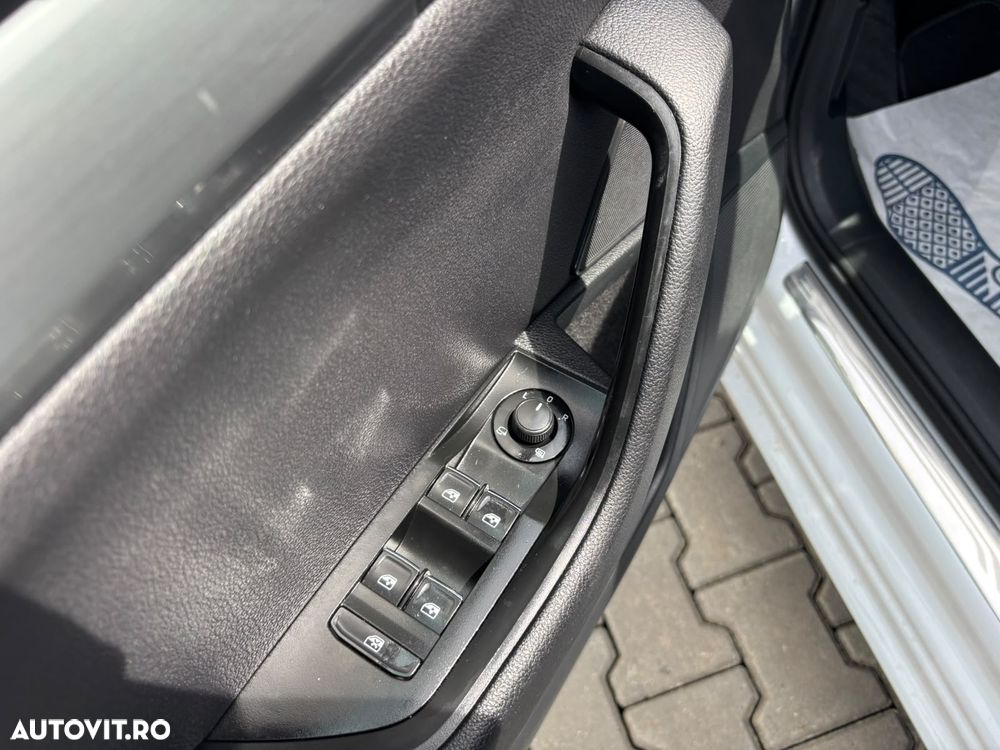Skoda Superb 2.0 TDI DSG Ambition - 21