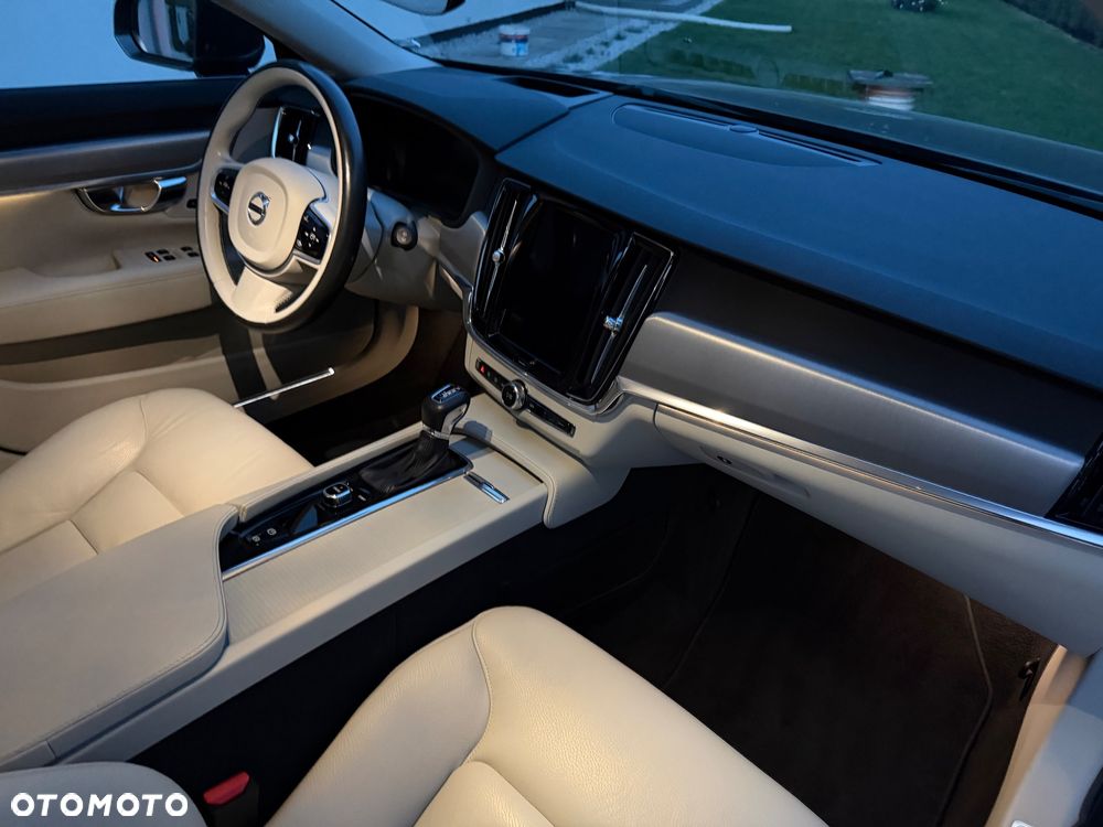Volvo V90 - 19