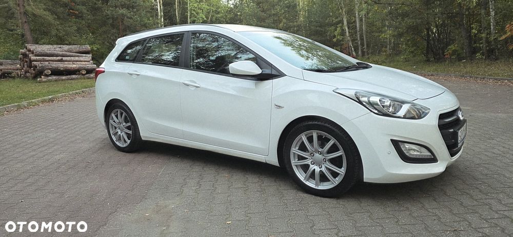 Hyundai i30 1.6 GDI Classic + - 20