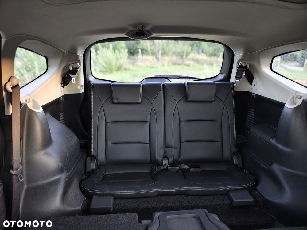 Nissan Qashqai+2 - 9