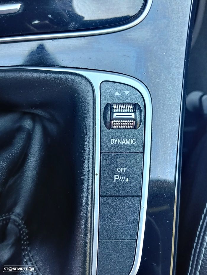 Mercedes-Benz C 200 d Avantgarde - 38