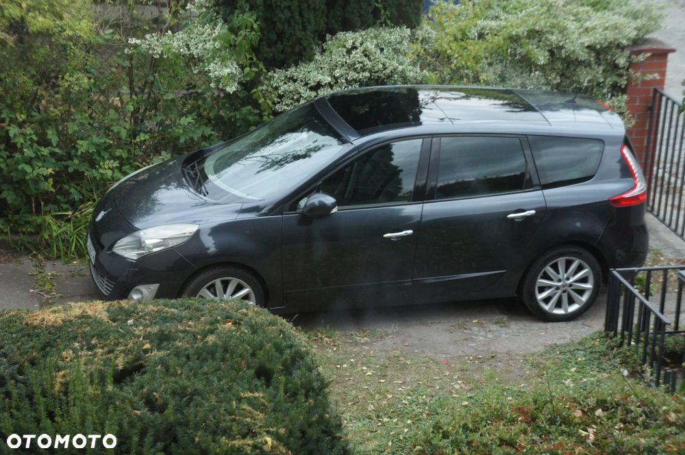 Renault Grand Scenic - 14