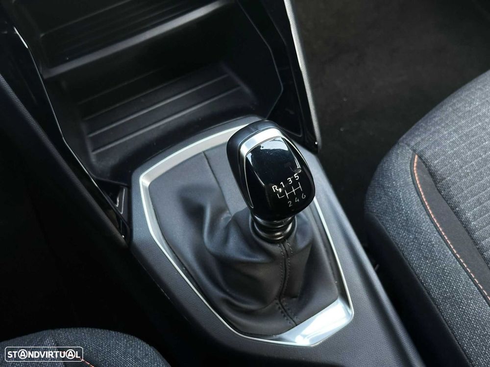 Peugeot 2008 1.2 Style - 16