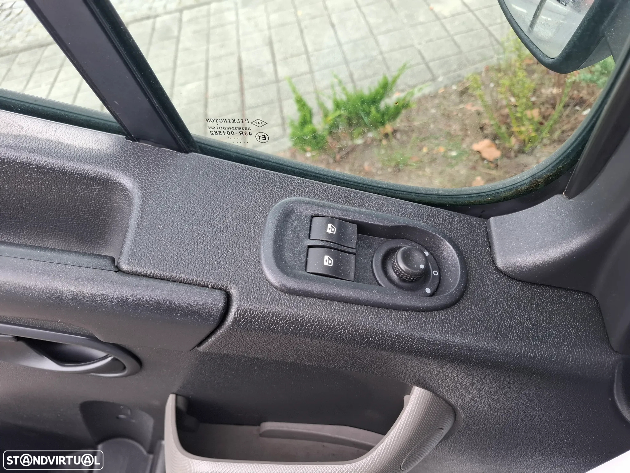 Renault MASTER 2.3DTI C/PLATAFORMA E MOTOR FRIO - 17