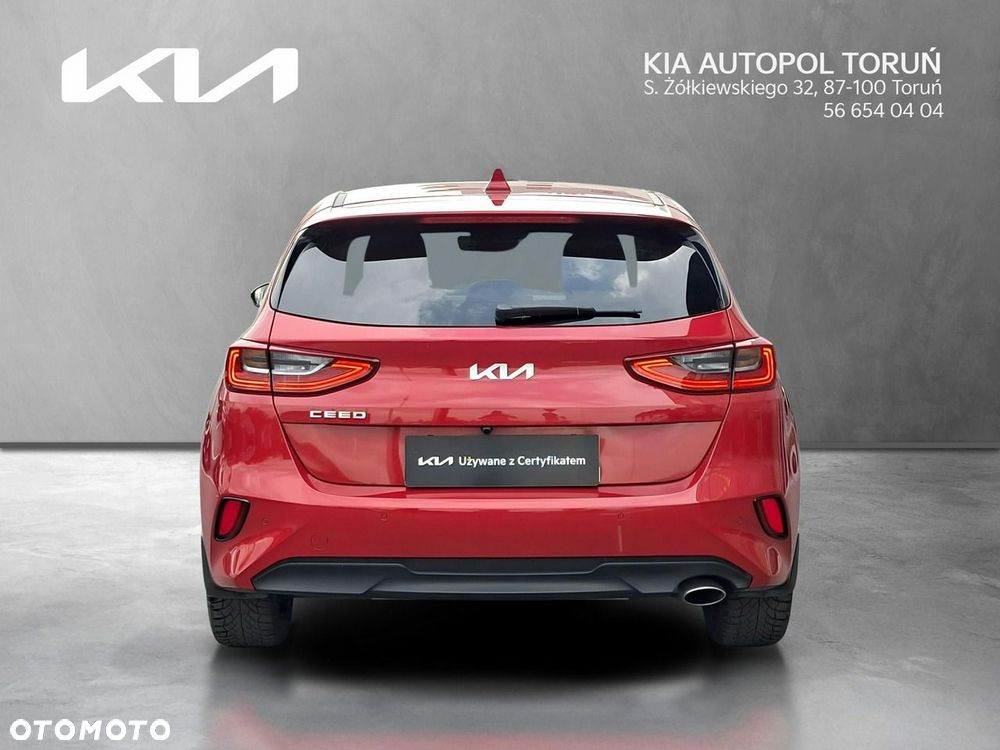 Kia Ceed - 4