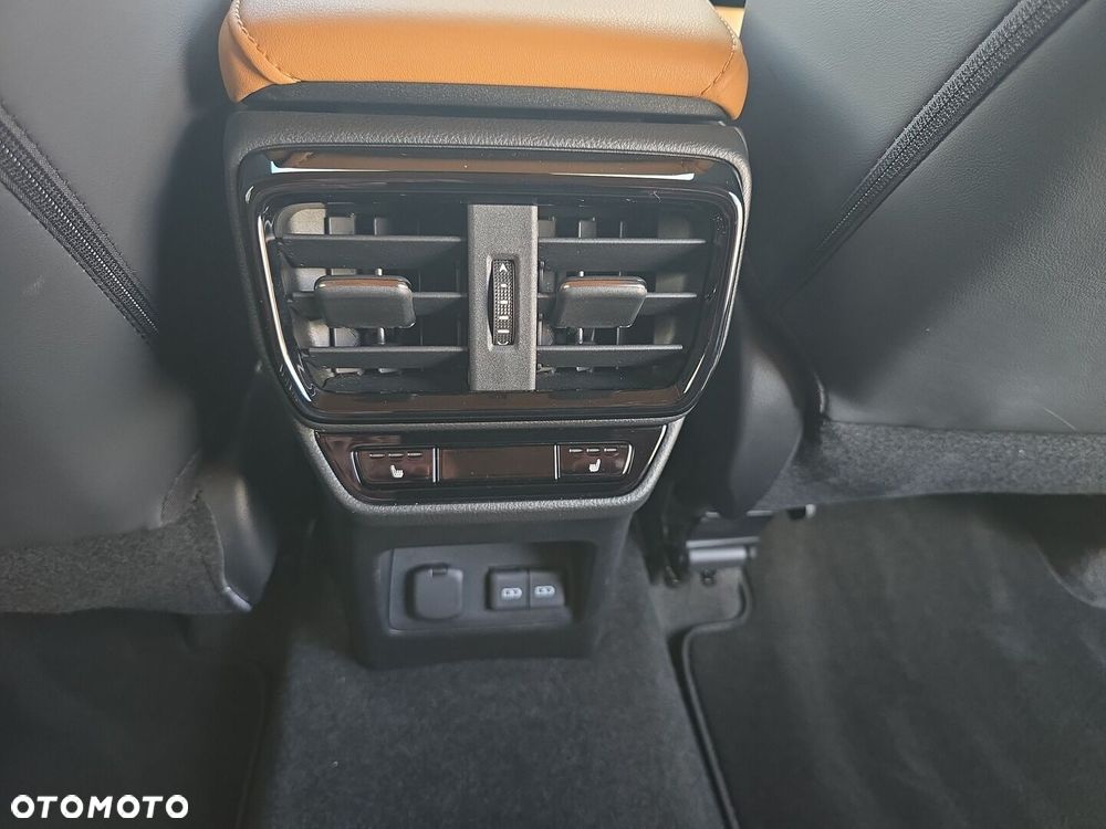 Lexus NX 350h Omotenashi AWD - 11