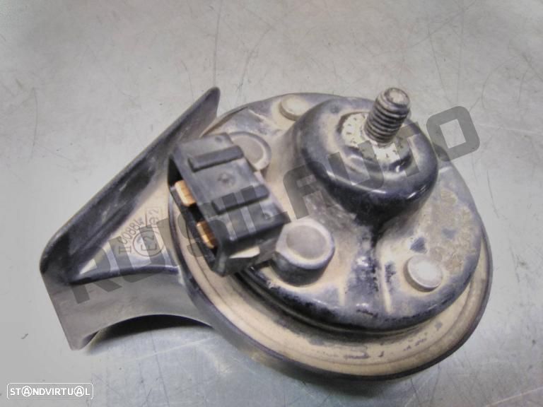 Buzina  Seat Ibiza Ii (6k) [1993_2002] 1.0 I - 2