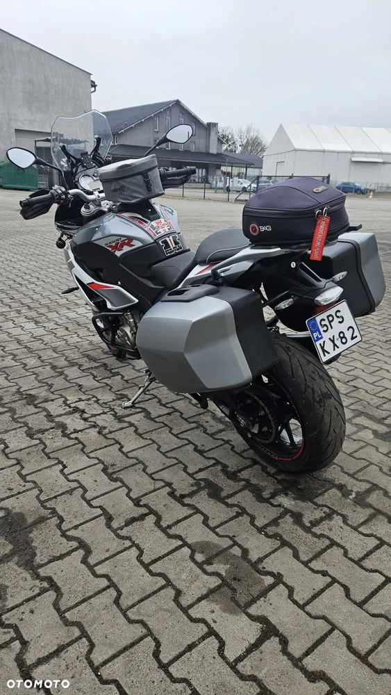BMW XR - 3