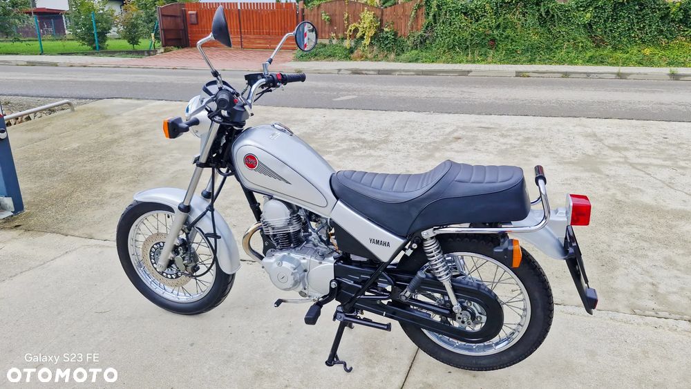 Yamaha SR - 28