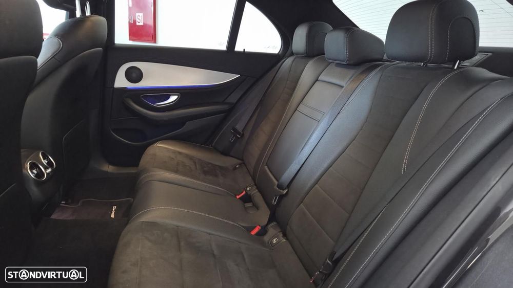 Mercedes-Benz E 300 - 12