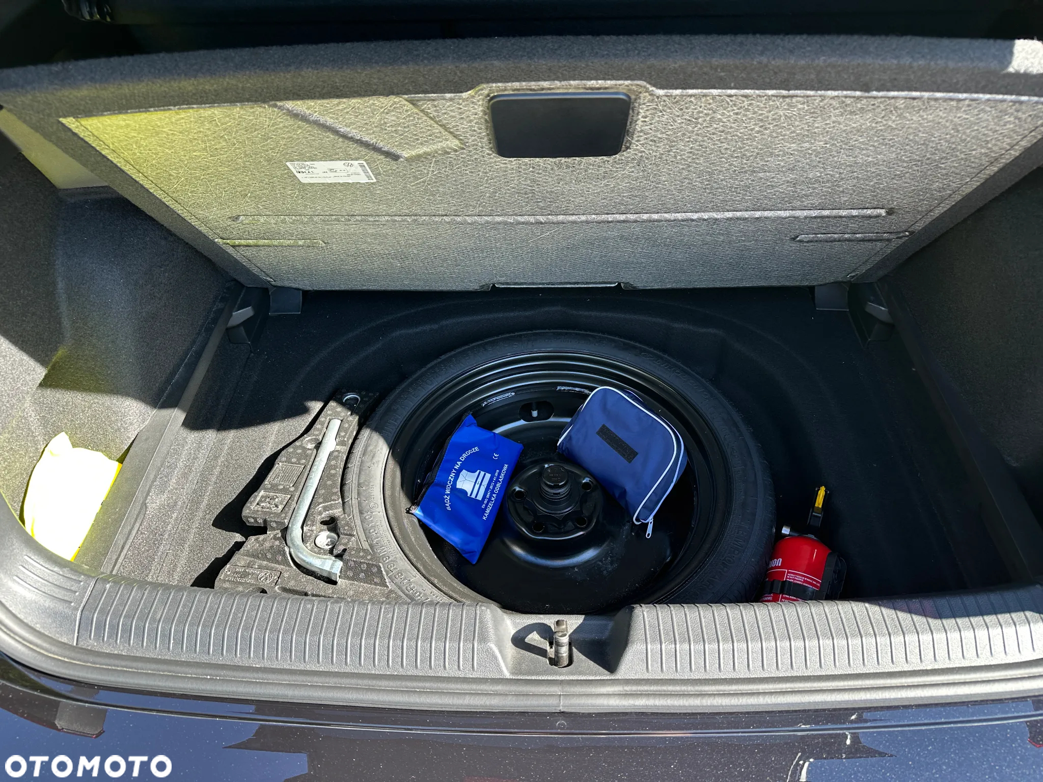 Volkswagen Golf - 13