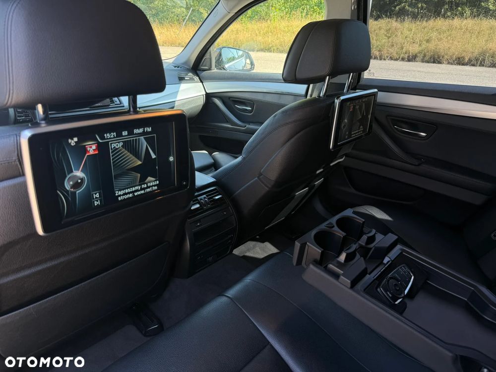 BMW Seria 5 525d Luxury Line - 18