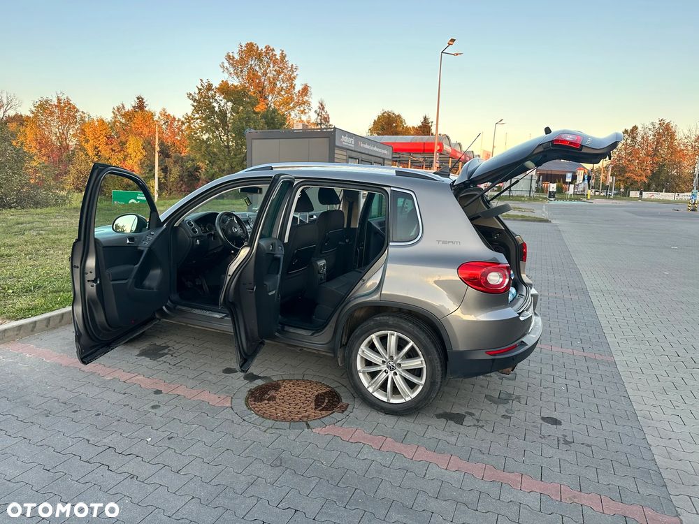 Volkswagen Tiguan - 25