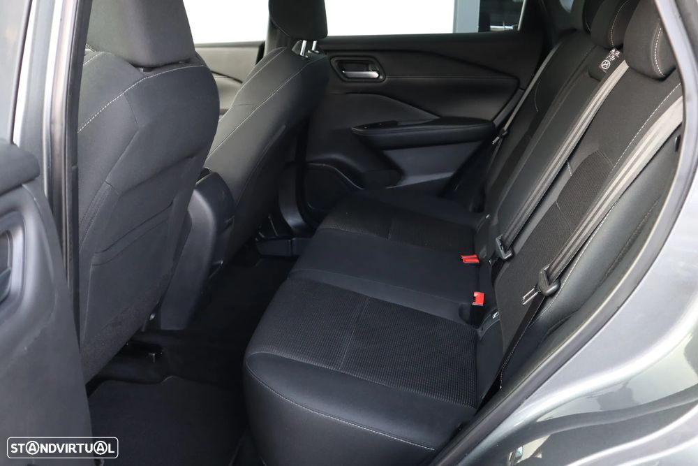 Nissan Qashqai 1.3 DIG-T N-Connecta Xtronic - 7