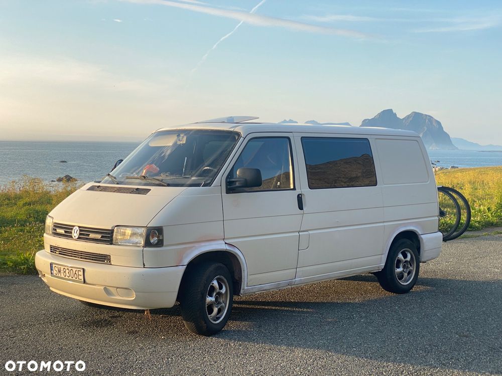 Volkswagen Transporter - 1