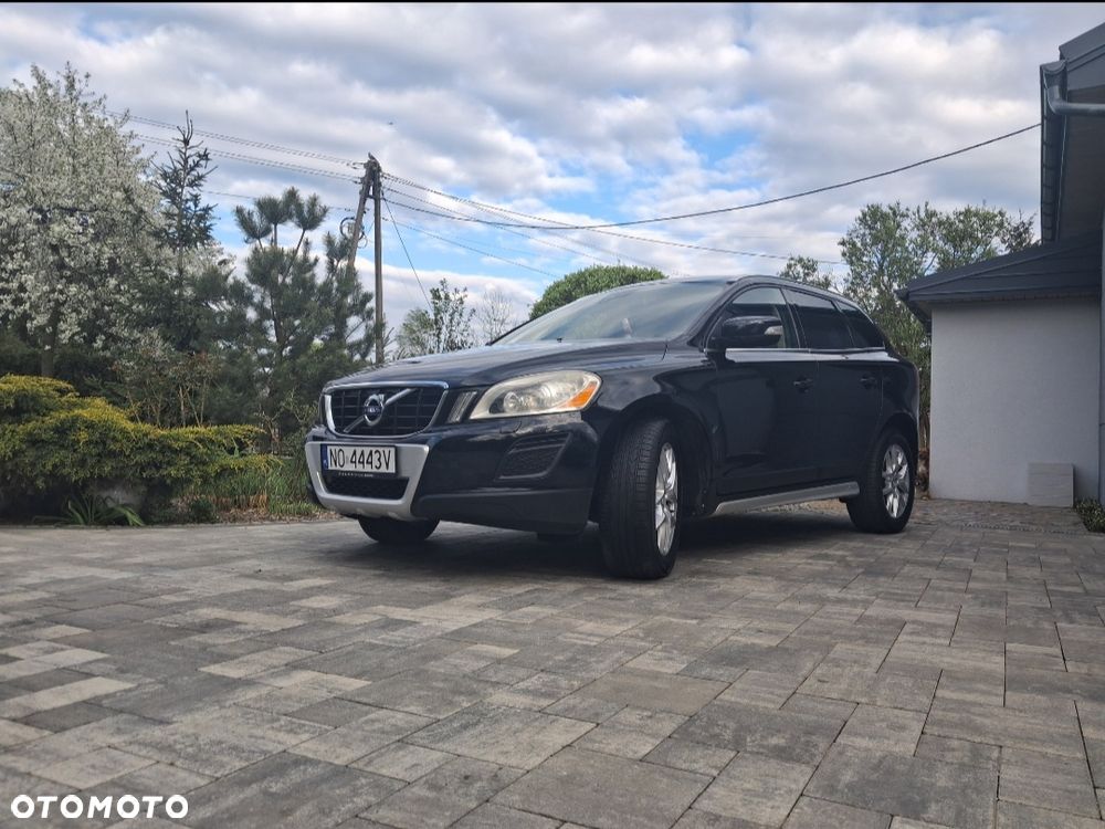 Volvo XC 60 2.4D AWD Momentum - 6