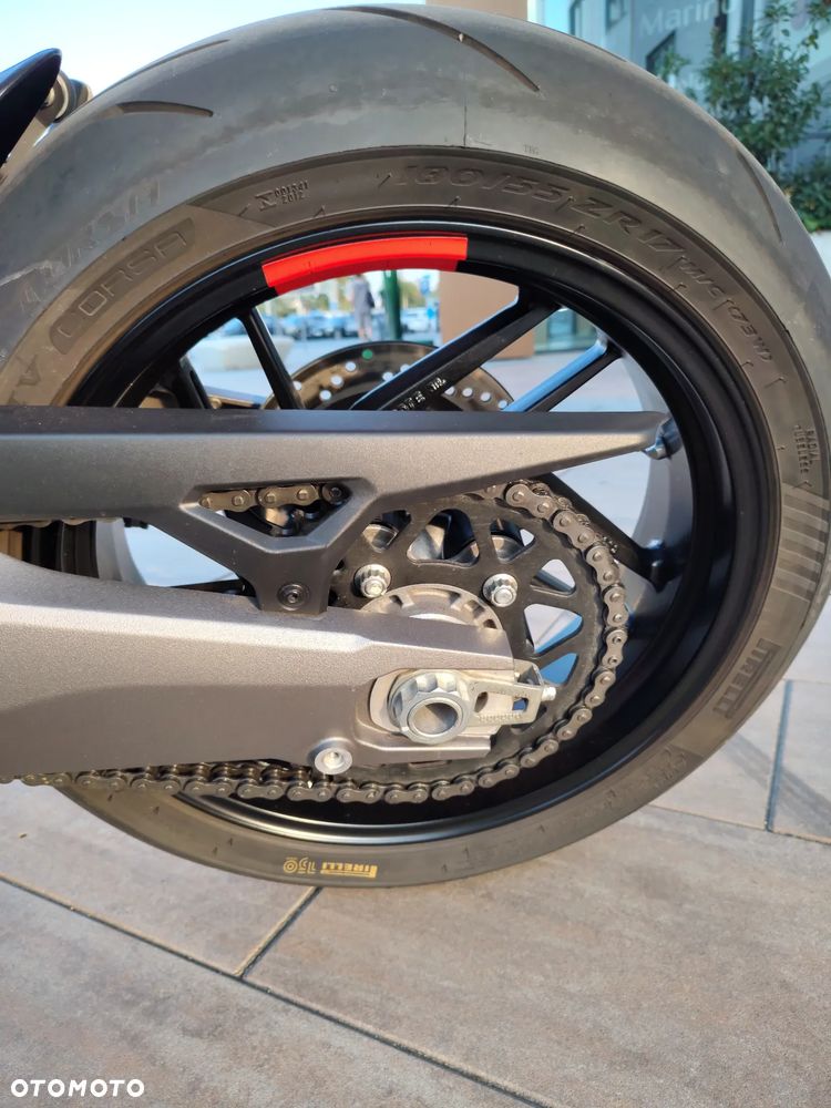 Ducati Monster - 8