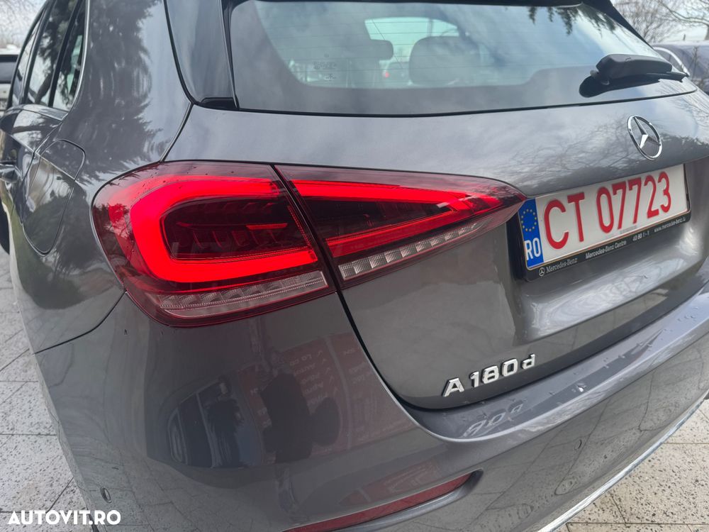 Mercedes-Benz A 180 d 7G-DCT - 17