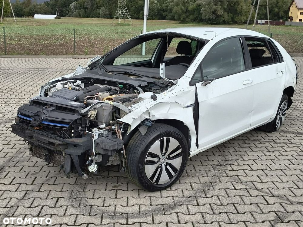 Volkswagen Golf - 3