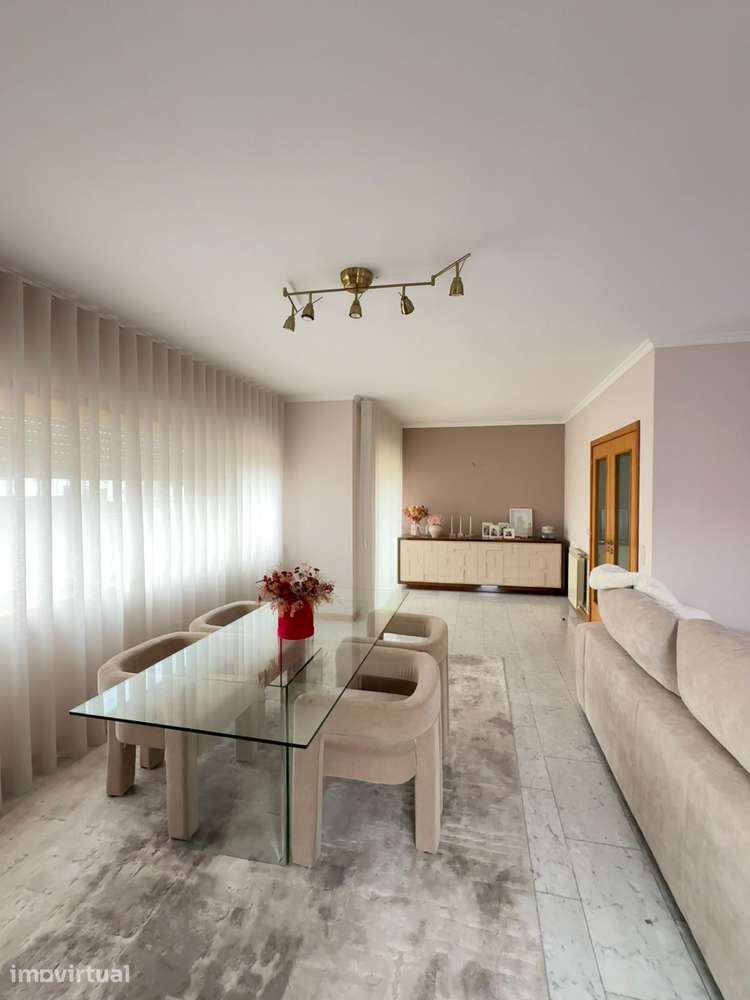 Excepcional Apartamento T4 Dúplex, com Terraço, Nogueira da Maia - Grande imagem: 5/26
