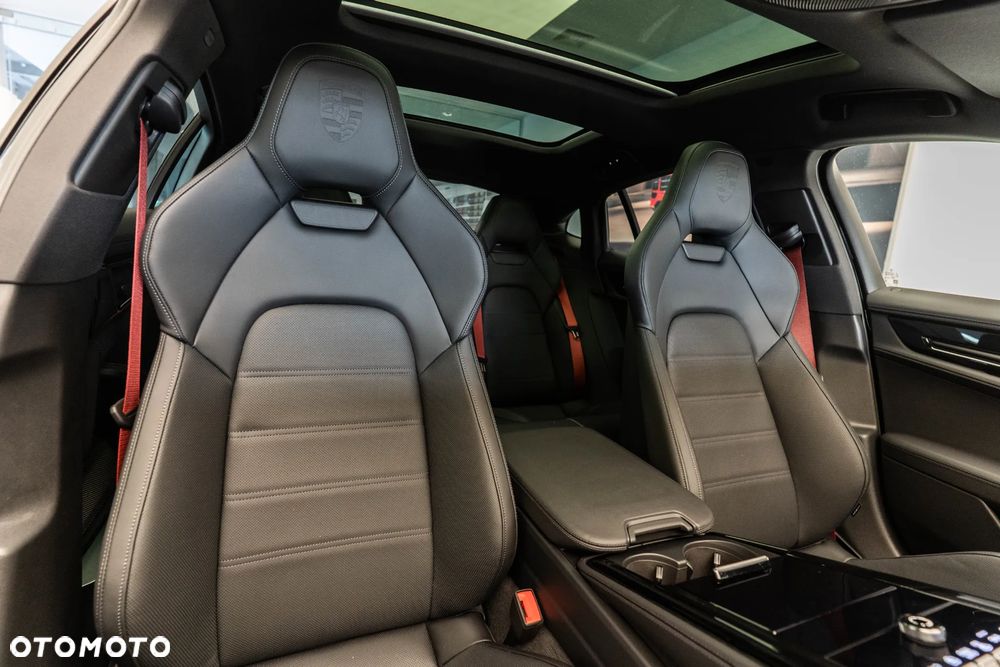 Porsche Panamera 4 - 17