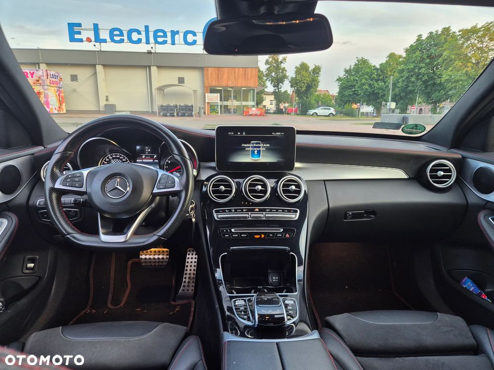 Mercedes-Benz Klasa C AMG 43 4-Matic - 12