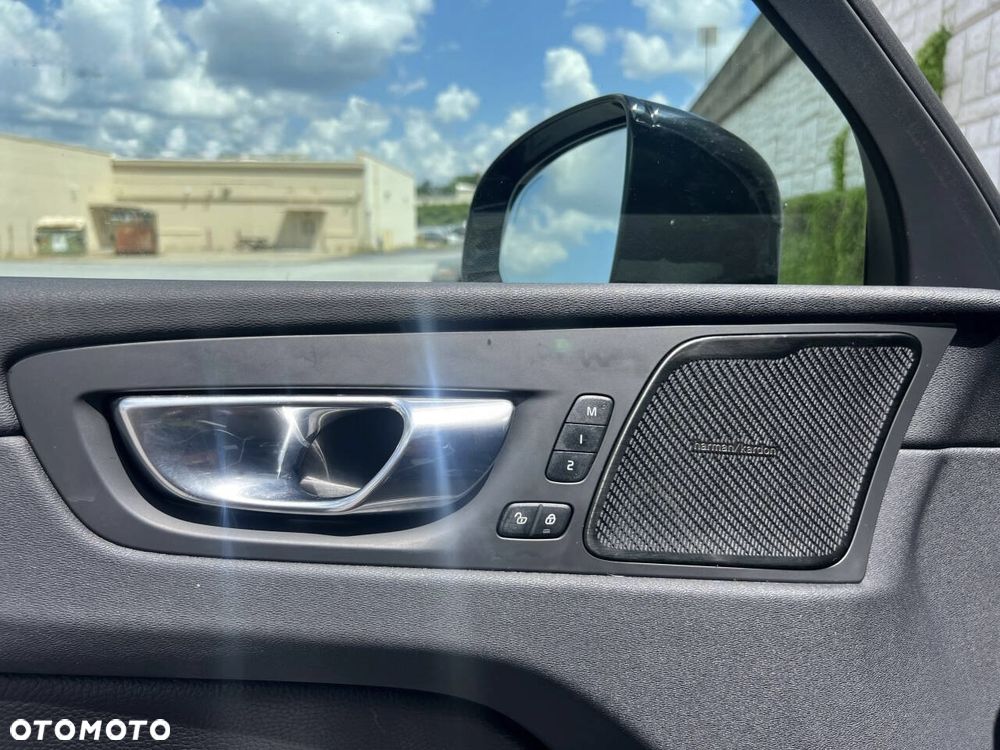 Volvo XC 60 - 28