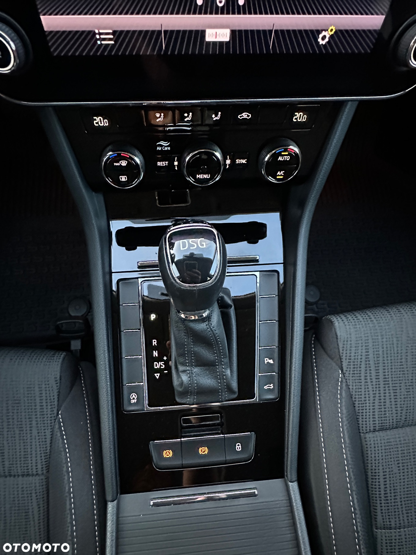 Skoda Superb 2.0 TDI Ambition DSG7 - 21