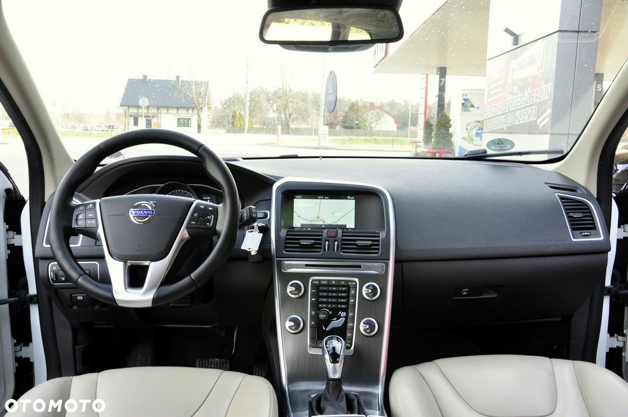 Volvo XC 60 D4 Drive-E Momentum - 5