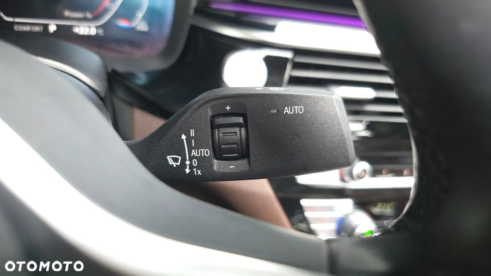 BMW Seria 5 - 16