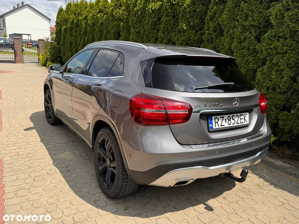 Mercedes-Benz GLA 200 (CDI) d 7G-DCT - 3
