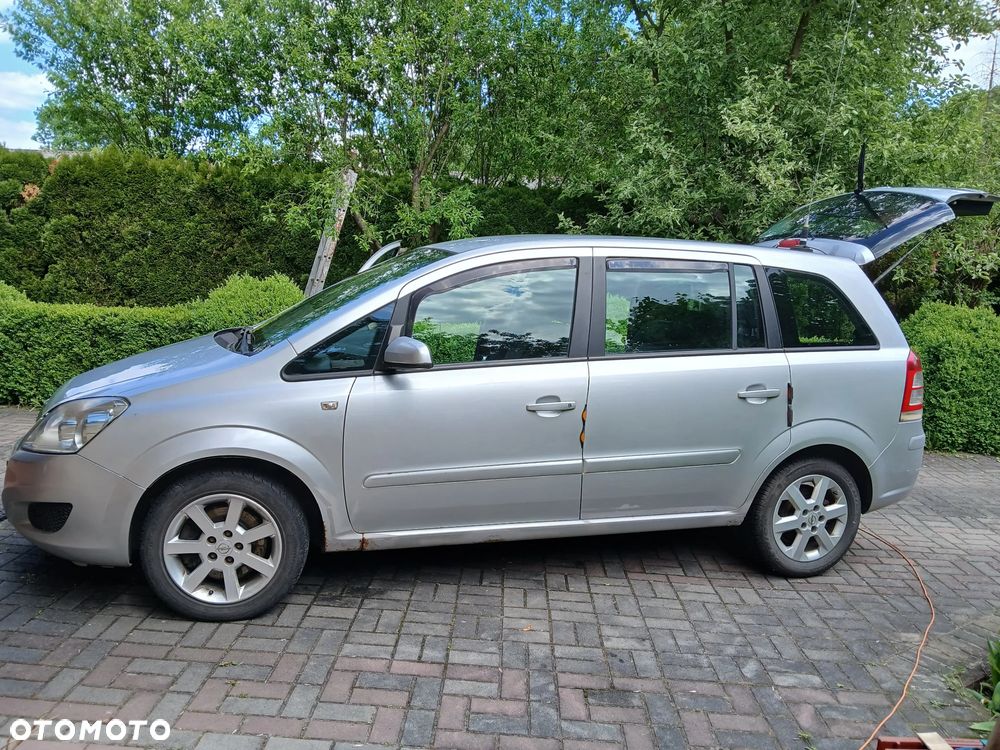 Opel Zafira 1.6 Enjoy - 3